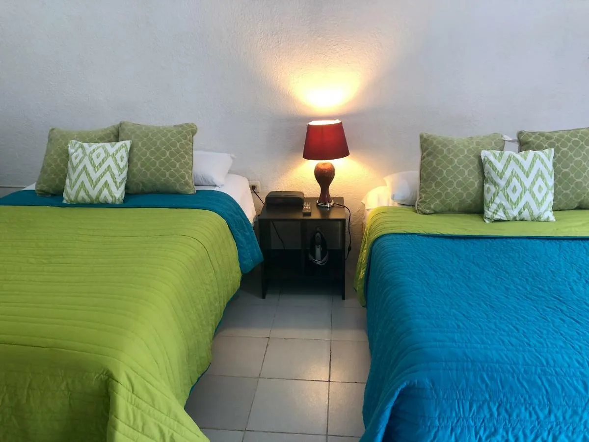 Villa Las Flores Cozumel- Downtown Hotel